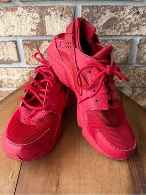 Men’s Nike Air Huarache Men’s Size 9 Running Good Pre-Loved Condition